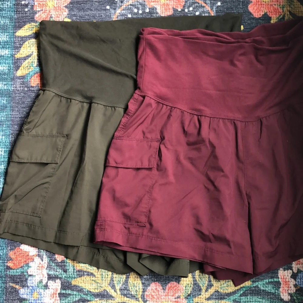 Old Navy Olive and Burgundy Women’s Casual Skorts - Double Pack